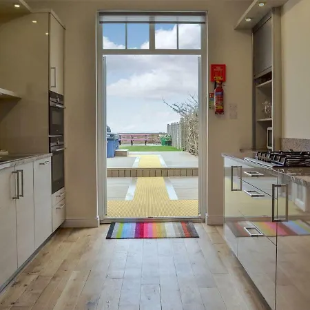 Twin Bays House סקארבורו